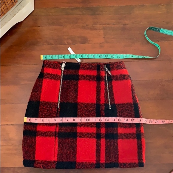 ASOS Buffalo Plaid Check zippier detail skirt - Picture 5 of 7